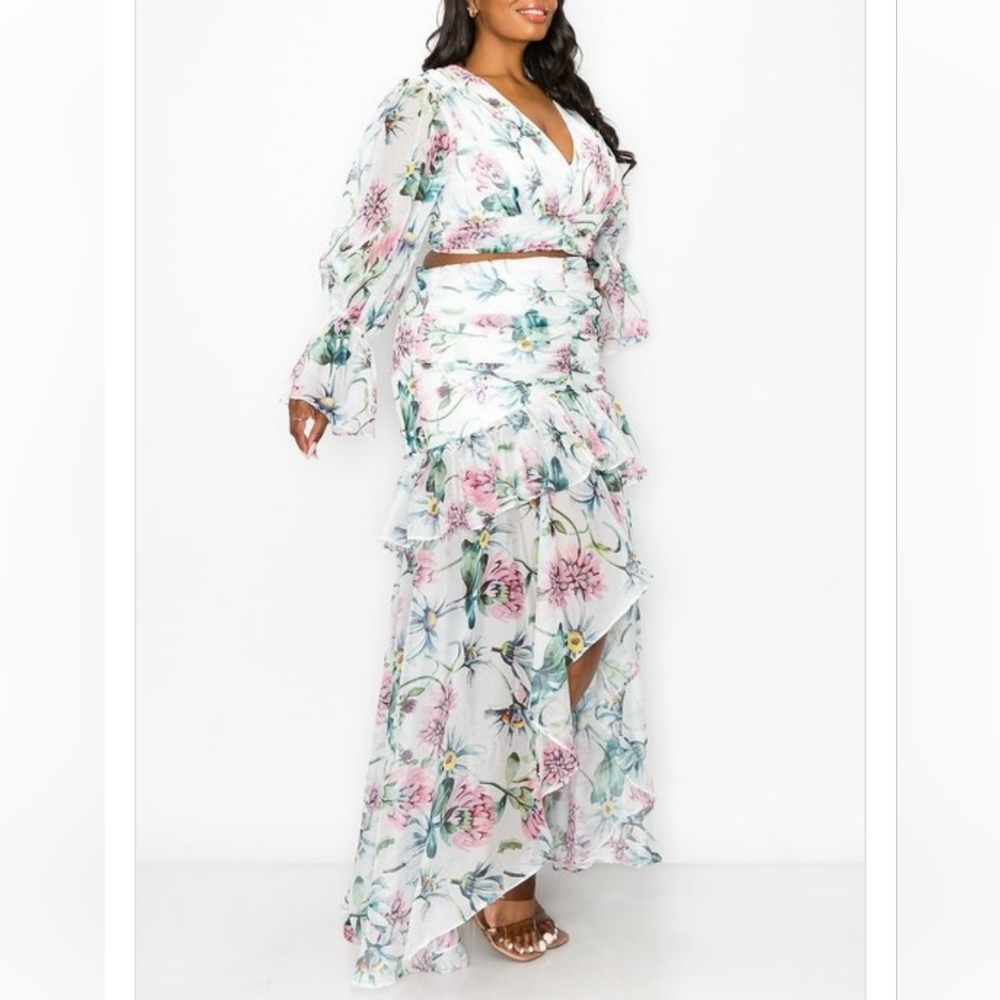 Floral two piece set, long puff sleeve top, and flowy maxi skirt. - Picture 4 of 9